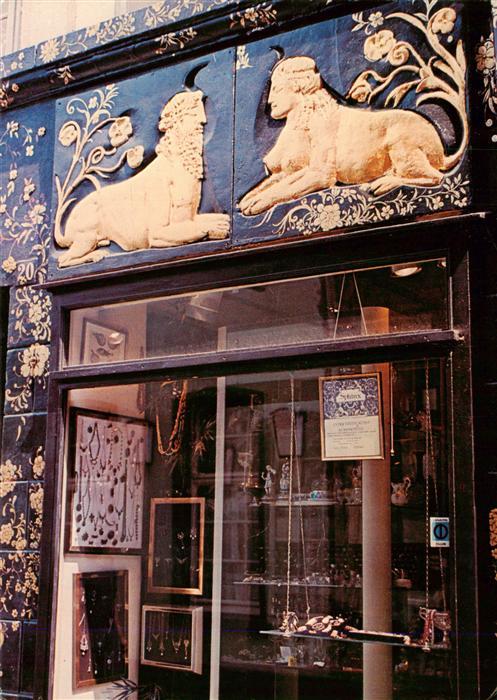 DuessELDORF CITY Altstadt-Boutique Fassade Sphinxen Relief Schmuckgeschaeft Sch