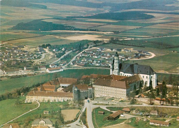 Neresheim Abtei Kloster Kirche Fliegeraufnahme Felder Ortschaft