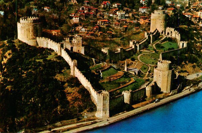ISTANBUL Constantinopel TK Rumeli-Hisarı Festung Burg Bosporus Tuerme Mauern Fli