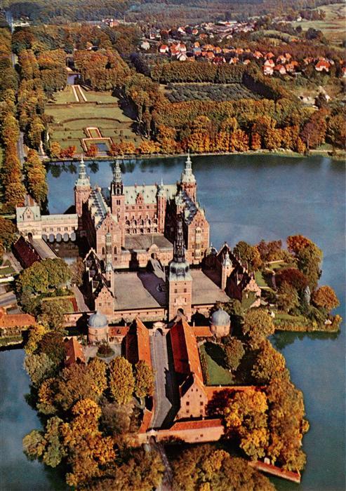 Hillerød Frederiksborg-Slot Schloss Wasserschloss Fliegeraufnahme See Park Museu