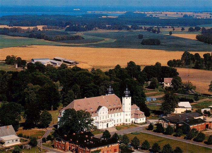 Goehren-Lebbin Schloss-Bluecher Hotel Gutshof Luftbild Felder Wald See