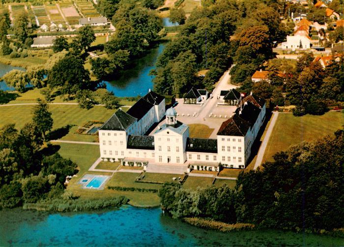 Graasten DK Gråsten-Slot Schloss Fliegeraufnahme See Park Garten Schwimmbad Baeu