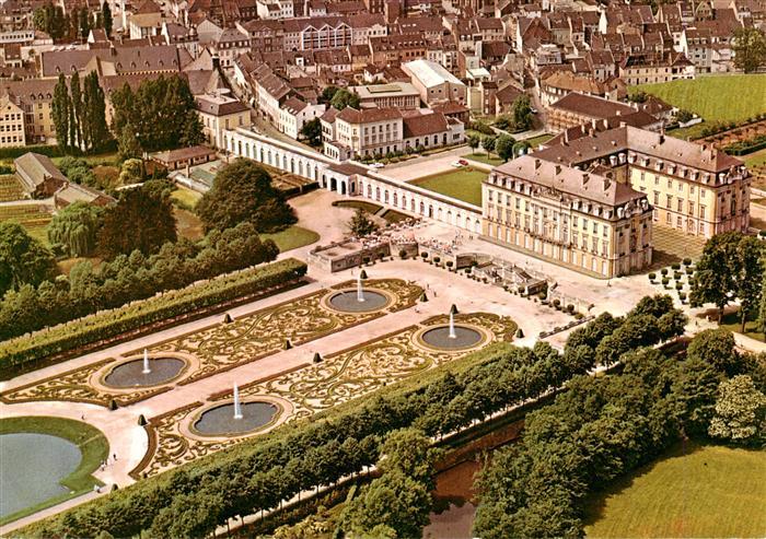 BRueHL Rheinland NRW Schloss-Augustusburg Fliegeraufnahme Barockgarten Brunnen
