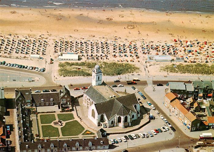 KATWIJK aan Zee Zuid-Holland NL St-Andreaskerk St-Andreashof Strand Strandkoerb