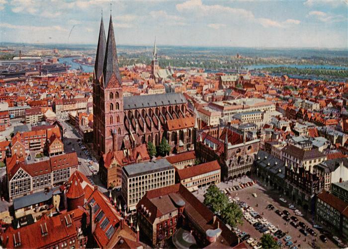 LueBECK CITY Marienkirche Stadtansicht Fliegeraufnahme Altstadt Hafen Trave Bac