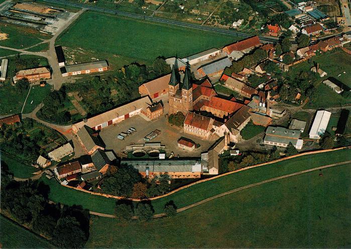 Jerichow Sachsen-Anhalt Klosteranlage Fliegeraufnahme Backsteinbau Kirche Doppel