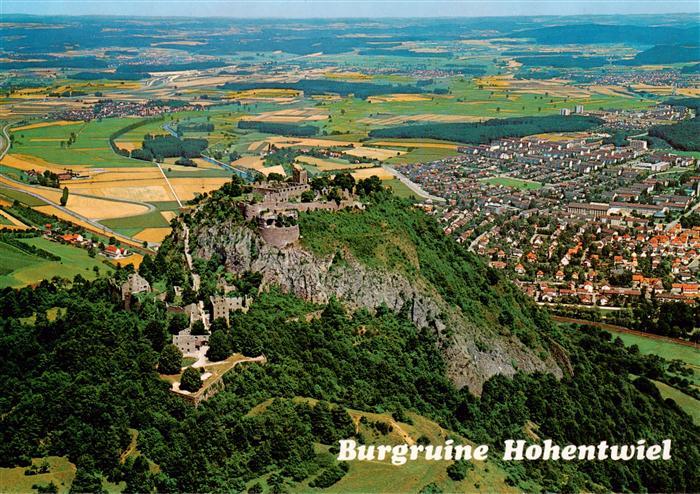 SINGEN Hohentwiel BW Hohentwiel Burgruine Fliegeraufnahme Festungsruine Felsen