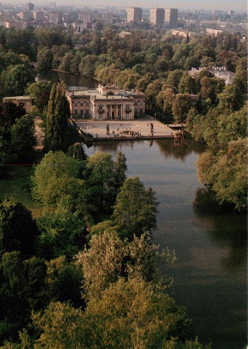 Wesola Warschau Lazienki-Park Palais-auf-dem-Wasser Teich Park Baeume Fliegerauf