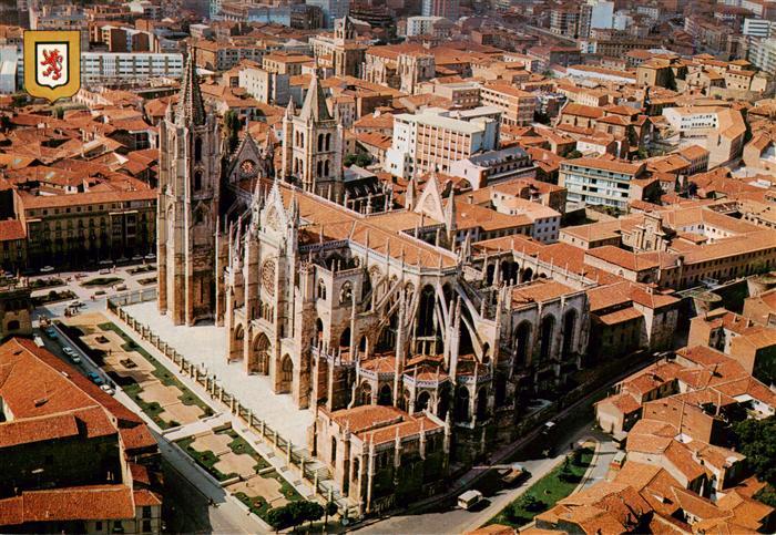 Leon Castilla y Leon ES Kathedrale Luftaufnahme Altstadt Gotik Wappen