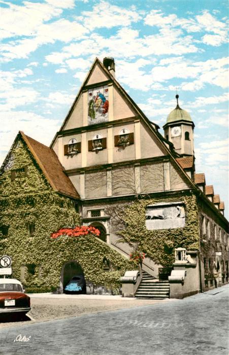 Weiden Oberpfalz Bayern Rathaus Efeu Stufengiebel Fresken Kirchturm Autos Kopfs
