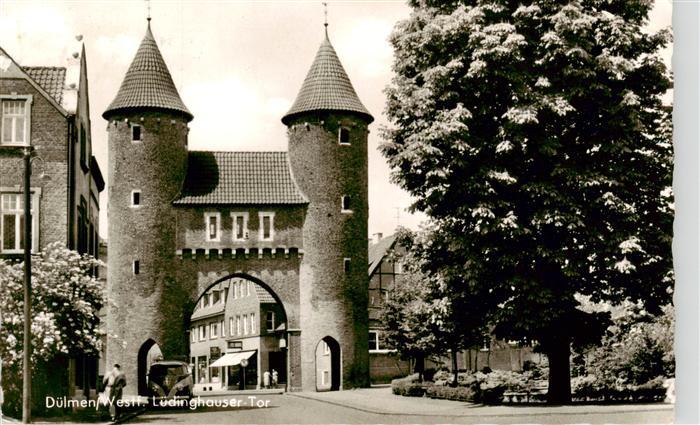 DueLMEN NRW Luedinghauser-Tor Stadttor Tuerme Backstein Baum Strasse