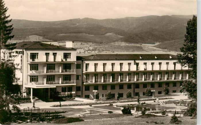 Kupele Sliac Szliacs Slovakia Liečebný-dom-Palace Kurbad Sanatorium Berge Wald P