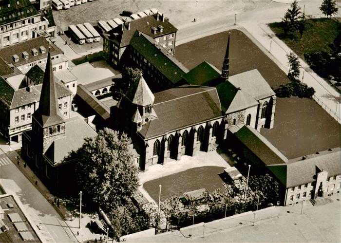 EssEN  Ruhr Muenster Luftaufnahme Muensterbezirk Kirche Romanik Turm Stadtansich