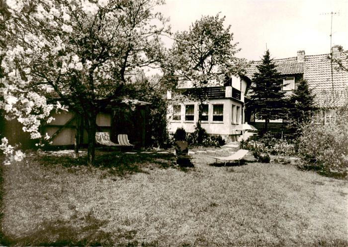 BAD PYRMONT Niedersachsen Haus-Breitschwerdt Pension Garten Obstbaeume Liegestue