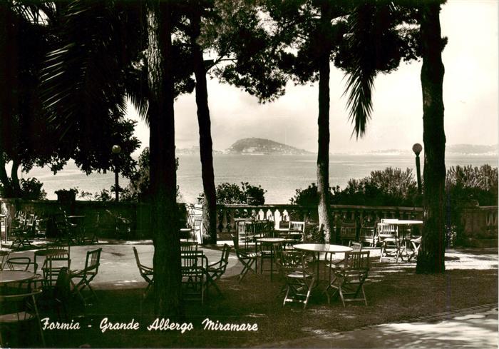 Formia Lazio IT Grande-Albergo-Miramare Hotel Terrasse Meer Insel Palmen Pinienb