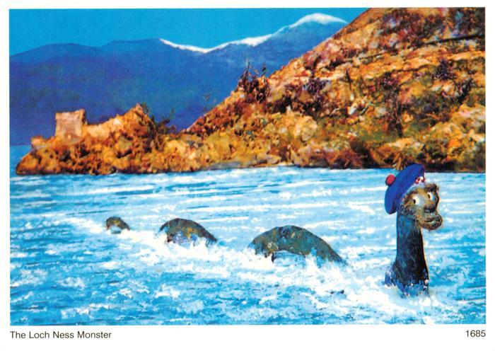 Loch Ness Inverness Scottland UK Loch-Ness Nessie Monster See Felsen Berge Welle