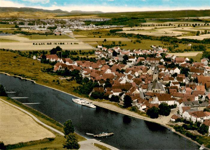 Luechtringen Hoexter NRW Luftbild Weser Fluss Dampfer Altstadt Kirche Felder Wes