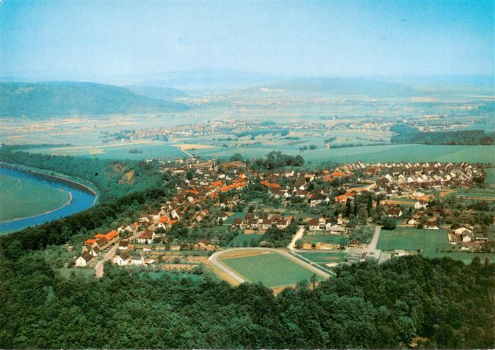Fuerstenberg  Weser Niedersachsen Luftbild Weser Ortschaft Felder Wald Sportplat