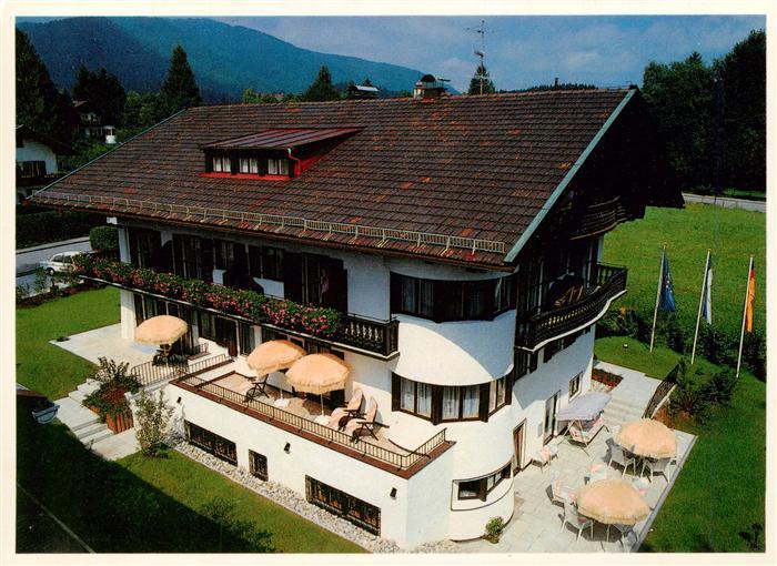 Wiessee Bad Tegernsee Landhaus-Hotel-Midas Setzbergstrasse Terrasse Sonnenschirm
