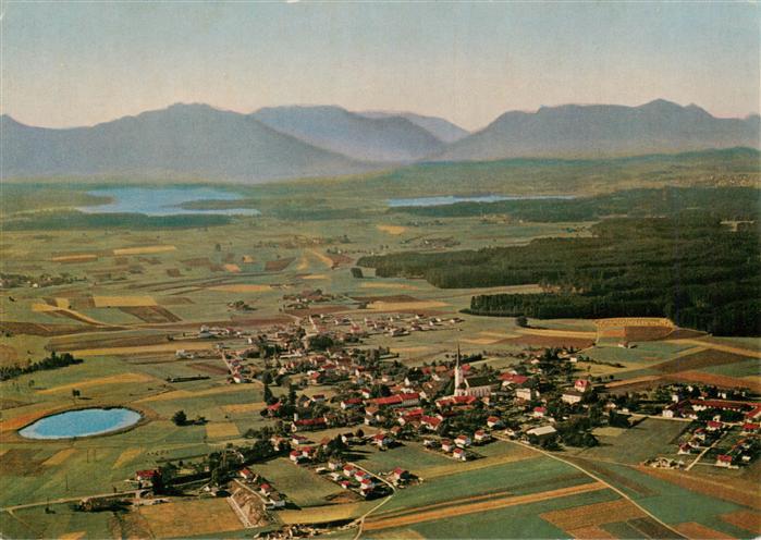 Eggstaett Oberbayern Chiemgau Kampenwand Badesee Luftbild Kirche Felder Seen Ber
