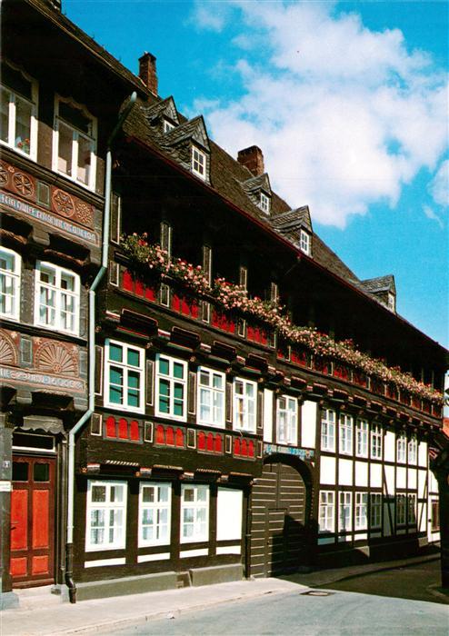 GOSLAR Harz Niedersachsen Baeckerstrasse Fachwerkhaus Blumenschmuck Altstadt Fac