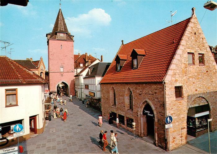 Helmstedt Niedersachsen Hausmannsturm Stadttor Fussgaengerzone Geschaefte Passan