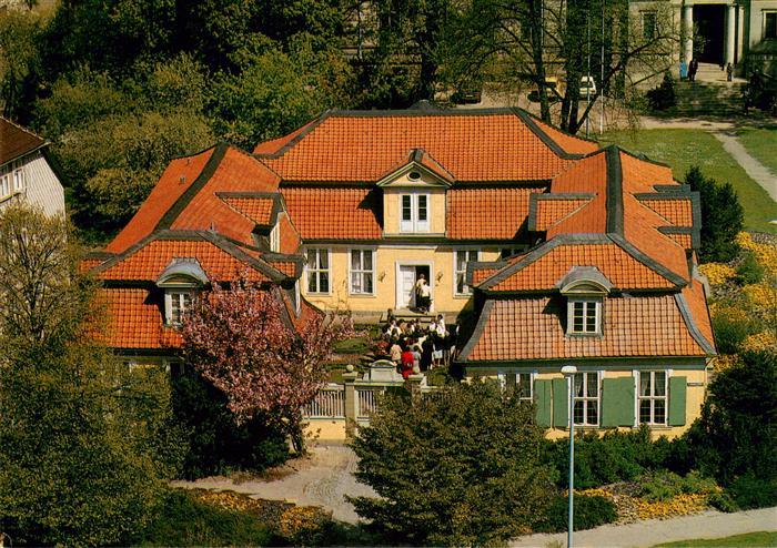 WOLFENBueTTEL Lessing-Haus Villa Garten Fruehjahr Baeume Fliegeraufnahme