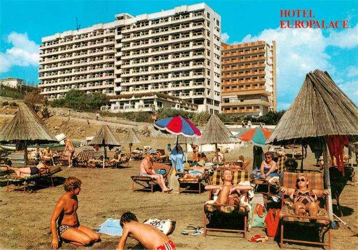 Playa del Ingles Gran Canaria ES Hotel-Europalace Strand Badegaeste Sonnenschirm
