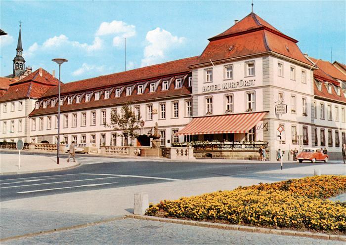 FULDA Hessen Hotel-Kurfuerst Marktplatz Kirchturm Strassenszene Blumenbeet Fassa