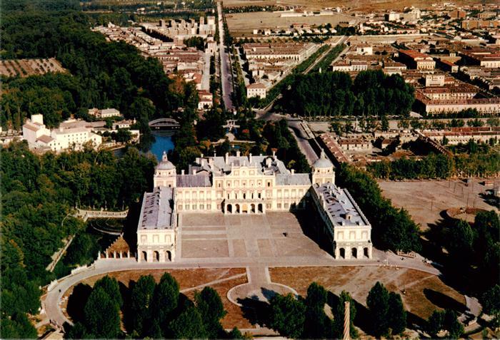 Aranjuez ES Palacio-Real Fliegeraufnahme Stadtansicht Park Alleen Koenigspalast