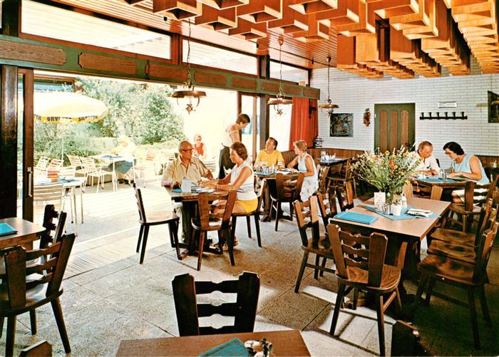 Knuellwald Autobahnraststaette Hasselberg-Ost Restaurant Innenraum Terrasse Gaes
