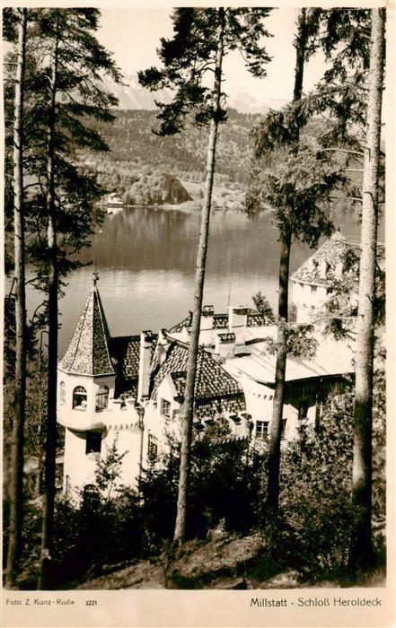 Millstatt Millstaettersee Kaernten AT Schloss Heroldeck