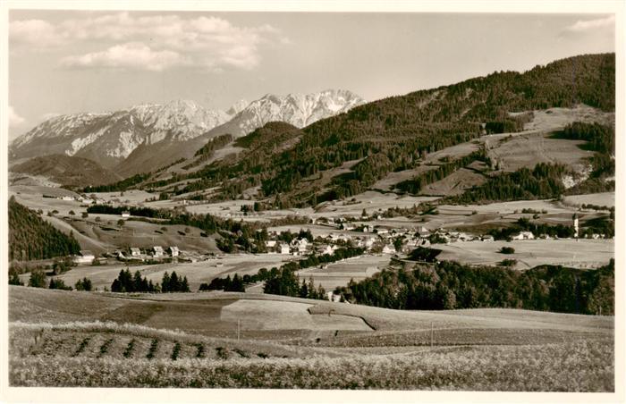 Nesselwang Allgaeu Bayern Panorama mit Tiroler Bergen