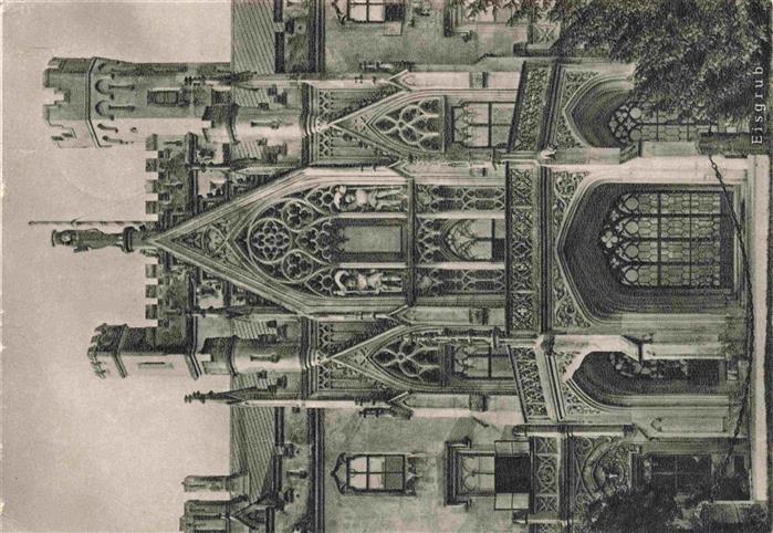 Eisgrub Maehren Lednice Schloss CZ Schloss gotische-Fassade Eingangsportal Tuerm