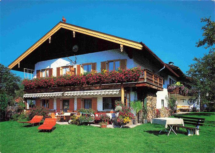 Schliersee Bayern Gaestehaus-Im-Seewinkl Bauernhaus Balkon Blumen Garten Liegest