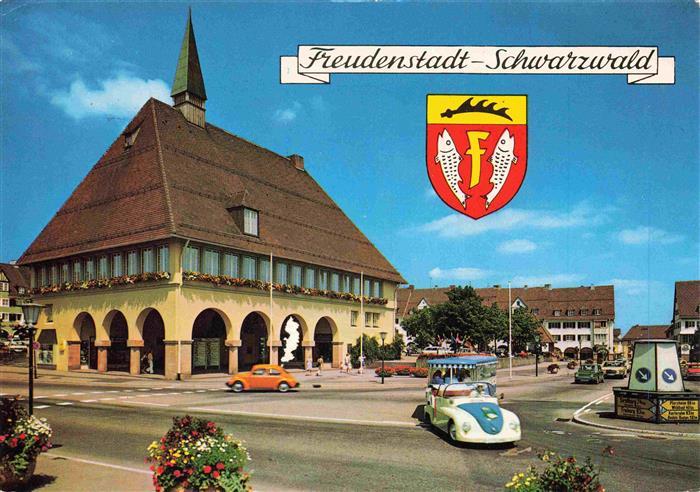 FREUDENSTADT BW Rathaus Marktplatz Schwarzwald Wappen VW-Kaefer Autos Strassensz