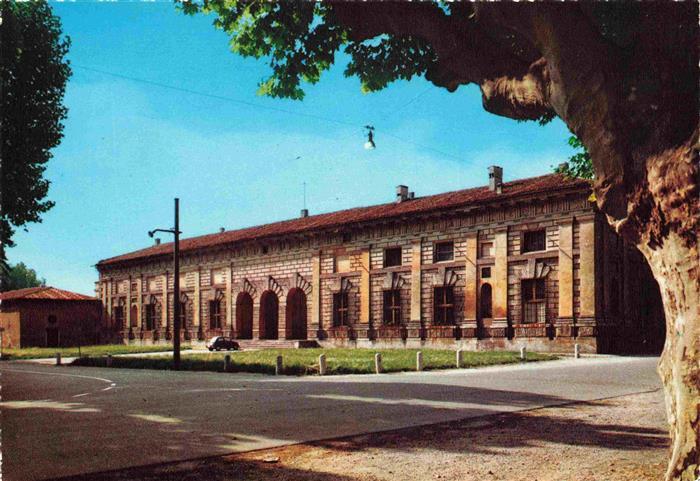 Mantova Mantua Lombardia IT Palazzo-Te Renaissance-Palast Fassade Arkaden Baum S