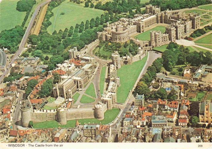 Windsor Berkshire Windsor-Castle Luftbild Schlossanlage Stadtansicht Berkshire