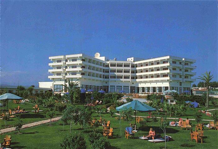 Side Antalya TK Hane-Otel Hotel Garten Liegestuehle Sonnenschirme Pool Palmen