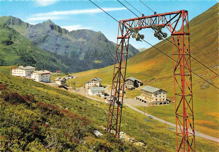 Kuehtai Kuethai Tirol AT Seilbahnmast Bergwiese Almhaeuser Sommerkurort Bergkett